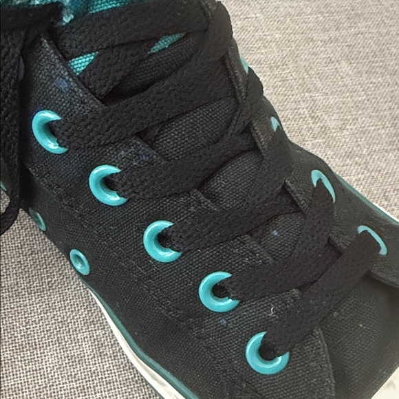 Converse Black and Teal High-Tops - Picture 10 of 12